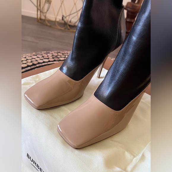 Burberry - Misbrooke Boot - Picture 6 of 10